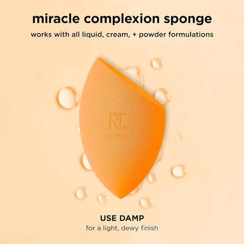 REAL TECHNIQUES EVERYDAY ESSENTIALS + BONUS MIRACLE COMPLEXION SPONGE SET